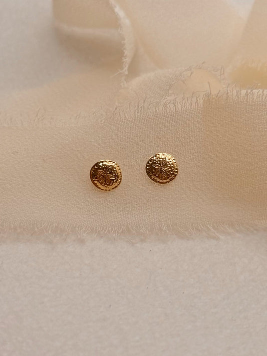 Sanddollar Studs